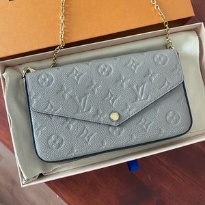 Felicie Pochette in turtledove